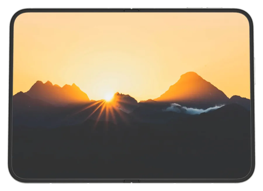 Light Mac 28 shown on iPhone Duo